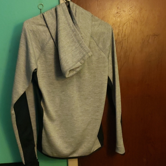 Under Armour Hoodie - Picture 2 of 4